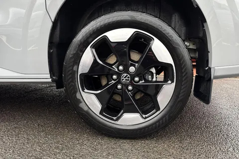 BT75EOV Volkswagen Transporter 2.0 TDI 150 Commerce Pro Van Thumbnail #22