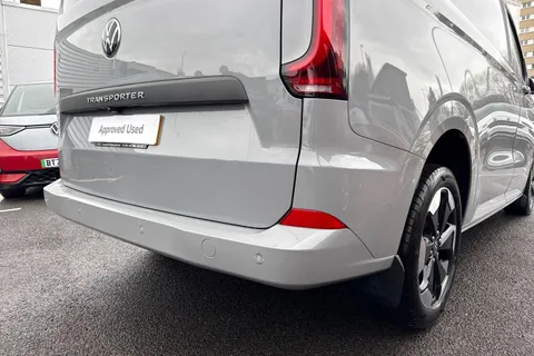 BT75EOV Volkswagen Transporter 2.0 TDI 150 Commerce Pro Van Thumbnail #29