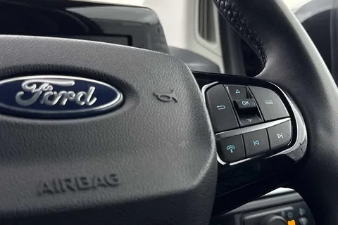 MF74WWJ Ford Transit Custom 2.0 EcoBlue 170ps H1 Van Limited Auto Thumbnail #49