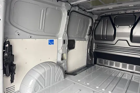 BT75EVH Volkswagen Transporter 2.0 TDI 150 Commerce Pro Van Thumbnail #33