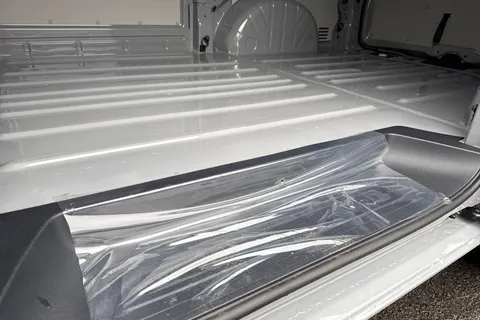 BT75EVH Volkswagen Transporter 2.0 TDI 150 Commerce Pro Van Thumbnail #36