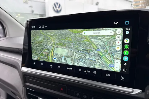 BT75EVH Volkswagen Transporter 2.0 TDI 150 Commerce Pro Van Thumbnail #48