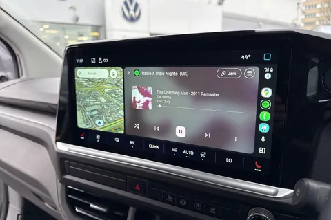 BT75EVH Volkswagen Transporter 2.0 TDI 150 Commerce Pro Van Thumbnail #49