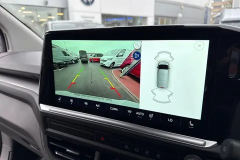 BT75EVH Volkswagen Transporter 2.0 TDI 150 Commerce Pro Van Thumbnail #50