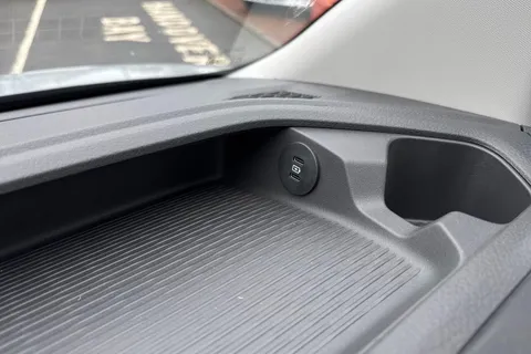 BT75EVL Volkswagen Transporter 2.0 TDI 150 Commerce Pro Van Thumbnail #58