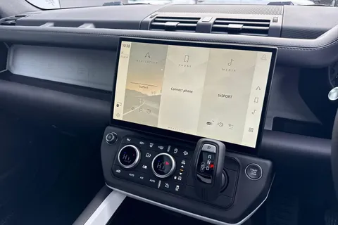  Land Rover Defender 3.0 D250 X-Dynamic HSE 110 5dr Auto Thumbnail #15