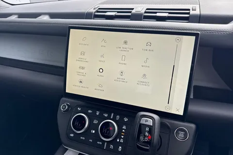  Land Rover Defender 3.0 D250 X-Dynamic HSE 110 5dr Auto Thumbnail #33
