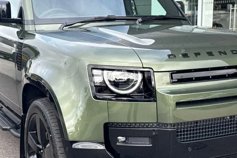  Land Rover Defender 3.0 D250 X-Dynamic HSE 110 5dr Auto Thumbnail #35