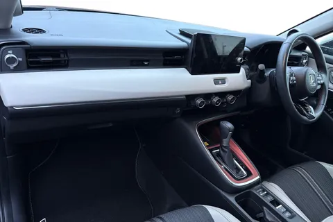 MT71YUU Honda HR-V 1.5 eHEV Advance Style 5dr CVT Thumbnail #16