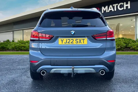 YJ22SXT BMW X1 2.0 20i xLine Auto xDrive Euro 6 (s/s) 5dr Thumbnail #5