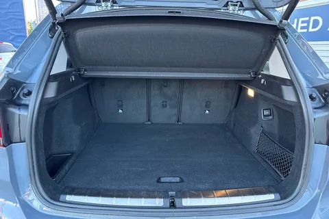 YJ22SXT BMW X1 2.0 20i xLine Auto xDrive Euro 6 (s/s) 5dr Thumbnail #7