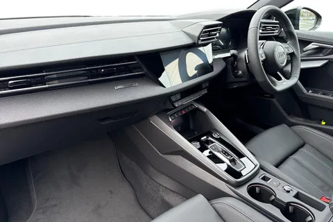  Audi A3 1.5 TFSI Black Edition S Tronic Euro 6 (s/s) 4dr Thumbnail #15