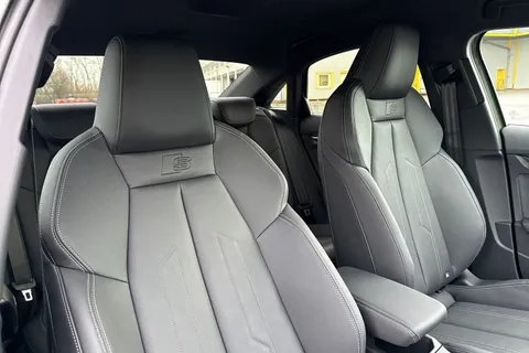  Audi A3 1.5 TFSI Black Edition S Tronic Euro 6 (s/s) 4dr Thumbnail #24