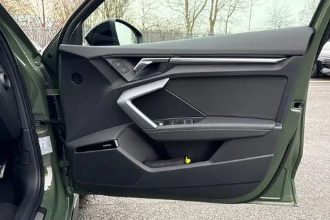  Audi A3 1.5 TFSI Black Edition S Tronic Euro 6 (s/s) 4dr Thumbnail #43