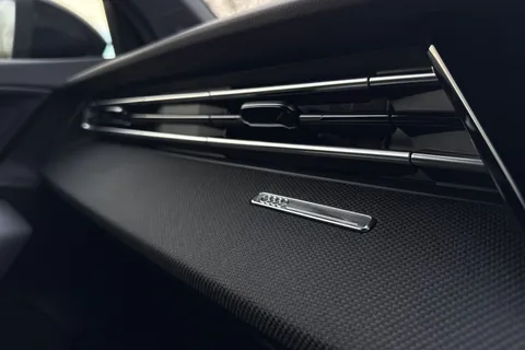  Audi A3 1.5 TFSI Black Edition S Tronic Euro 6 (s/s) 4dr Thumbnail #46