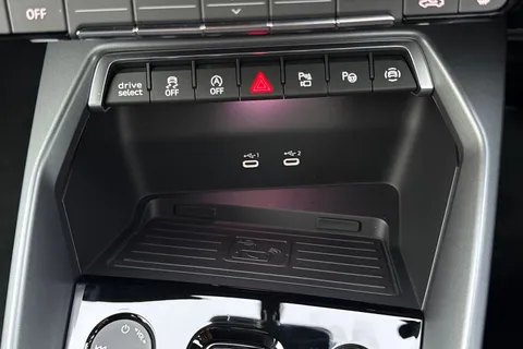  Audi A3 1.5 TFSI Black Edition S Tronic Euro 6 (s/s) 4dr Thumbnail #47