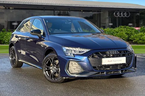 LR75CKU Audi A3 Black Edition 40 TFSI e  204 PS S tronic Thumbnail #2