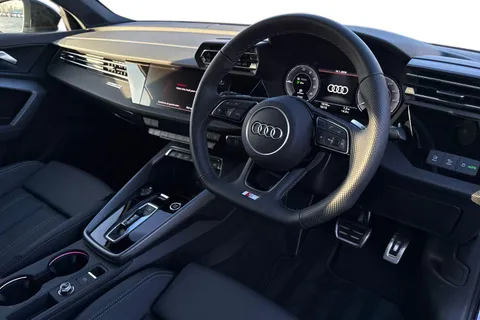 LR75CKU Audi A3 Black Edition 40 TFSI e  204 PS S tronic Thumbnail #15