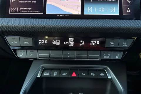 LR75CKU Audi A3 Black Edition 40 TFSI e  204 PS S tronic Thumbnail #23