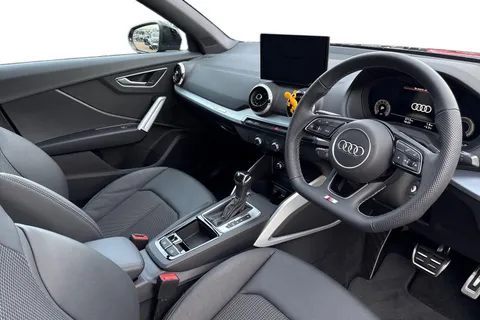 KO25VFU Audi Q2 Black Edition 35 TFSI  150 PS S tronic Thumbnail #8