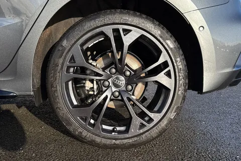 LR75CYG Audi A3 40 TFSI e Black Edition 5dr S Tronic Thumbnail #10