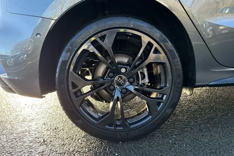 LR75CYG Audi A3 40 TFSI e Black Edition 5dr S Tronic Thumbnail #13