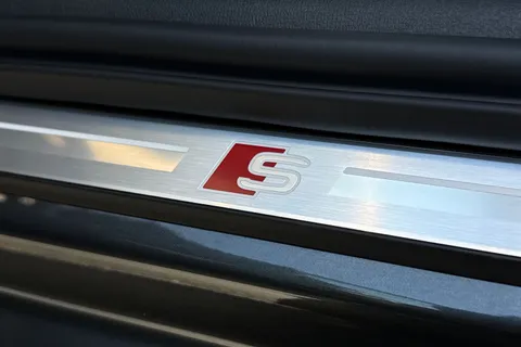 LR75CYG Audi A3 40 TFSI e Black Edition 5dr S Tronic Thumbnail #32