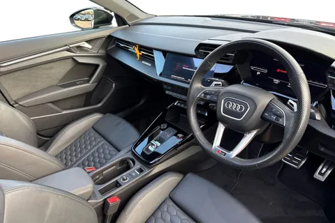 14 of 66 for Audi RS 3 RS 3 Sportback Vorsprung 400 PS S tronic