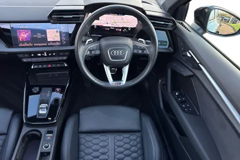 18 of 66 for Audi RS 3 RS 3 Sportback Vorsprung 400 PS S tronic