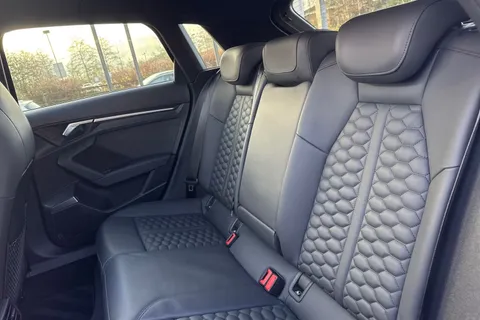 19 of 66 for Audi RS 3 RS 3 Sportback Vorsprung 400 PS S tronic