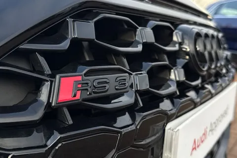 38 of 66 for Audi RS 3 RS 3 Sportback Vorsprung 400 PS S tronic