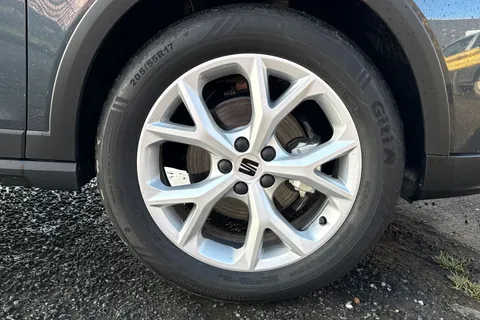 10 of 41 for SEAT Arona 1.0 TSI FR DSG Euro 6 (s/s) 5dr