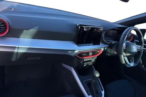 15 of 41 for SEAT Arona 1.0 TSI FR DSG Euro 6 (s/s) 5dr