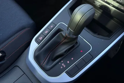 23 of 41 for SEAT Arona 1.0 TSI FR DSG Euro 6 (s/s) 5dr