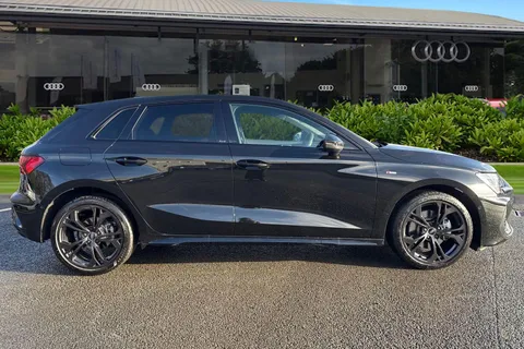 LR75EBN Audi A3 1.5 TFSI e 204 Black Edition 5dr S Tronic Thumbnail #4