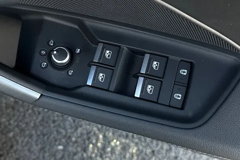 LR75EBN Audi A3 1.5 TFSI e 204 Black Edition 5dr S Tronic Thumbnail #18