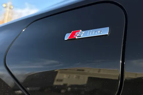 LR75EBN Audi A3 1.5 TFSI e 204 Black Edition 5dr S Tronic Thumbnail #26