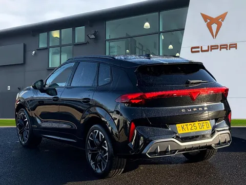 KT25DFD CUPRA Terramar 2.0 TSI 265 VZ2 5dr DSG 4Drive***PANORAMIC SUNROOF*** Thumbnail #3