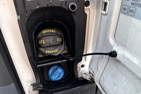 DG25EKO Volkswagen Crafter 2.0 TDI 140PS Commerce High Roof Van Thumbnail #24