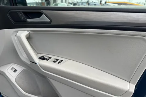 DA21FVD Volkswagen Tiguan Allspace 2.0 TDI Match 5dr DSG Thumbnail #21