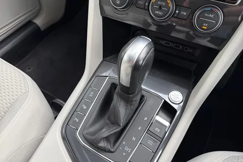 DA21FVD Volkswagen Tiguan Allspace 2.0 TDI Match 5dr DSG Thumbnail #23