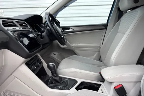 DA21FVD Volkswagen Tiguan Allspace 2.0 TDI Match 5dr DSG Thumbnail #34