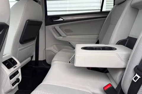 DA21FVD Volkswagen Tiguan Allspace 2.0 TDI Match 5dr DSG Thumbnail #37