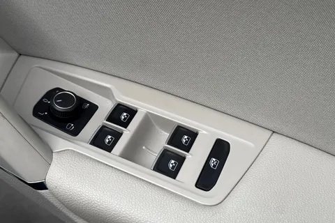 DA21FVD Volkswagen Tiguan Allspace 2.0 TDI Match 5dr DSG Thumbnail #40