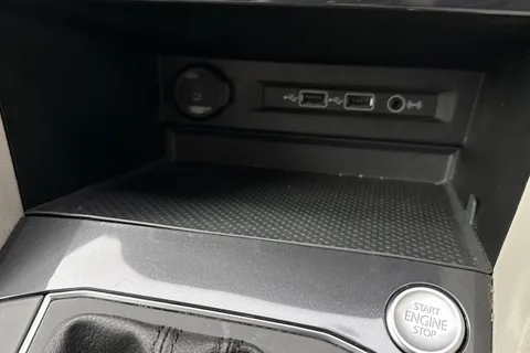 DA21FVD Volkswagen Tiguan Allspace 2.0 TDI Match 5dr DSG Thumbnail #42