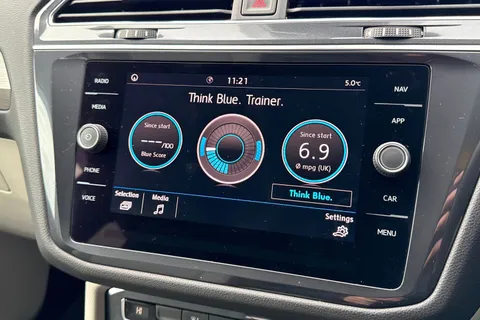 DA21FVD Volkswagen Tiguan Allspace 2.0 TDI Match 5dr DSG Thumbnail #48