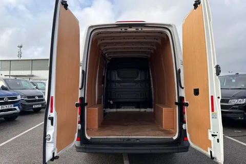 DG25EFO Volkswagen Crafter 2.0 TDI 140PS Commerce High Roof Van Thumbnail #6