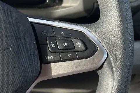 DG25EFO Volkswagen Crafter 2.0 TDI 140PS Commerce High Roof Van Thumbnail #40