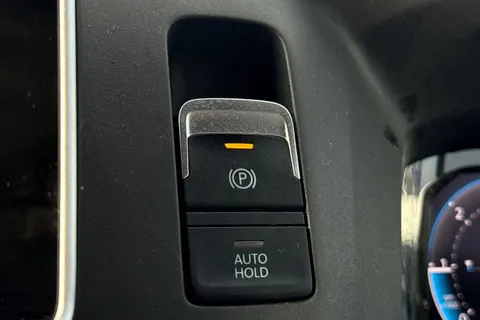 DG25EFO Volkswagen Crafter 2.0 TDI 140PS Commerce High Roof Van Thumbnail #45