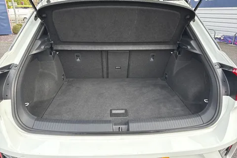 MM72EAG Volkswagen T-Roc 1.5 TSI R-Line 5dr Thumbnail #7